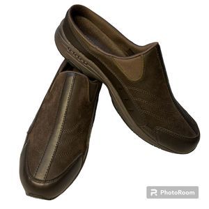 Easy Spirit Travel Time 234 Clogs Mules Slip on 11 New!